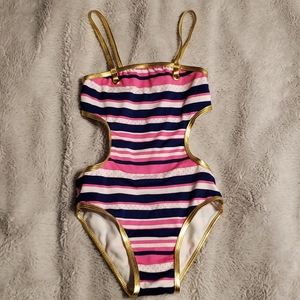 Girls size 6 one piece bathing suit